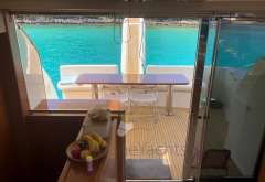 Ferretti 592