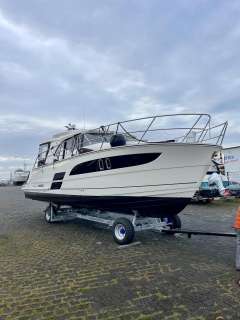 Marex 330 SCA