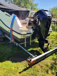 Quicksilver Activ 555 Cabin