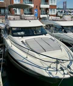 Prestige 460 Fly