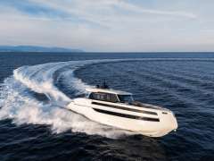 Invictus ST550 Motor Yacht