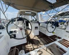 Beneteau Oceanis 38