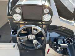 Quicksilver 555 Cabin