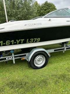 Four Winns H180 outboard Sportboot