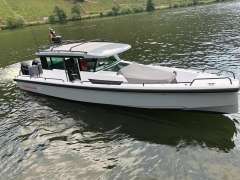 Axopar 37 Cabin