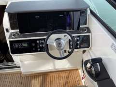 Sea Ray 290 Sundancer - Messeangebot Boot 2026