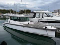 Axopar 28 Cabin