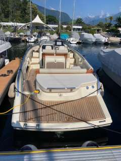 Invictus 280 GT Motor Yacht
