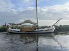 Lemsteraak Woelwater - Roefaak Hoek Design Barco de fundo chato