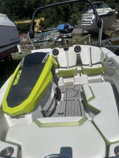 Scarab 165