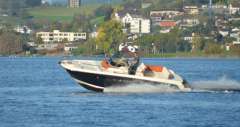 Invictus 250 CX Sport Boat