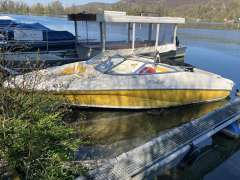 Rinker Captiva Bowrider