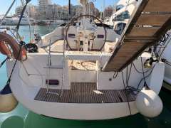 Beneteau Oceanis 37