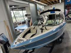 Regal 2300 Bowrider Center Console