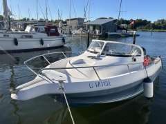 Quicksilver Commander 630 Walkaround