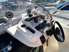 Cranchi Endurance 30