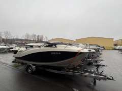 Quicksilver Activ 555 Cabin