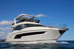 Prestige 630 Yacht a motore