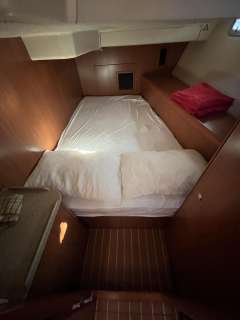 Hunter Marine Hunter 41 deck saloon