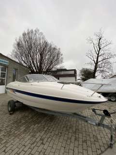 Bayliner 212 Sportboot