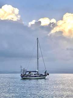 Hallberg-Rassy HR352