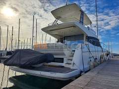 Jeanneau Prestige 550 Motoros yacht