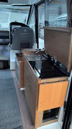 Jeanneau Merry Fisher 895