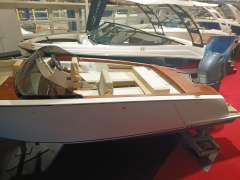 VTS Boats Flying Shark 5.7 Bowrider