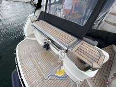 Sealine T52