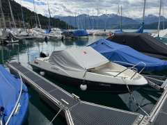 Buster XLE Bateau de sport
