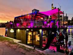 Waterbus River- Dream Deluxe