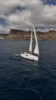 Beneteau Oceanis 43
