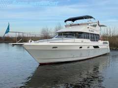 Bayliner 4387 Sportboot