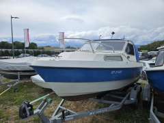 Flipper 620 Kajütboot