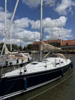 Hanse 370