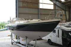 Camper & Nicholsons 35