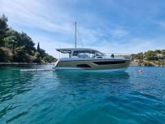 Sealine C390