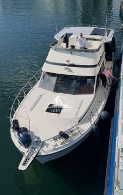 Camargue Yacht 42 Sundeck
