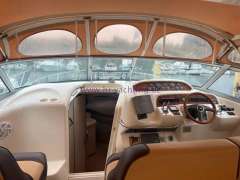 Sea Ray 330 Sundancer