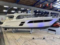 Marex 375/Neuwertig mit 2 x 300 PS Volvo Penta