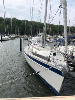 Hallberg-Rassy HR 37