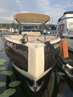 Invictus 280 GT „Dark Wood“ Metallic