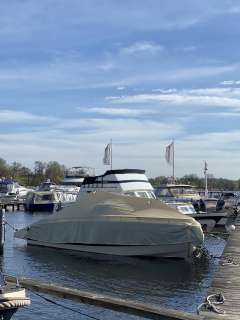 Invictus 280 GT „Dark Wood“ Metallic