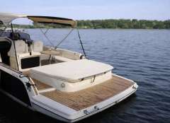 Invictus 280 GT „Dark Wood“ Metallic