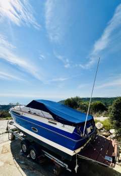 Regal 233 XL Ambassador – V8 MerCruiser