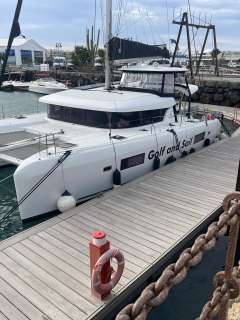 Lagoon 42