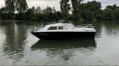 Chrisidon Kajütboot / Familienboot