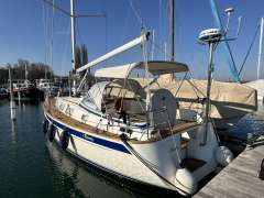 Hallberg-Rassy HR 372