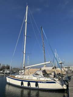 Hallberg-Rassy HR 372