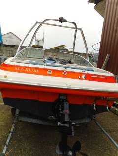 Maxum 1900 SR2